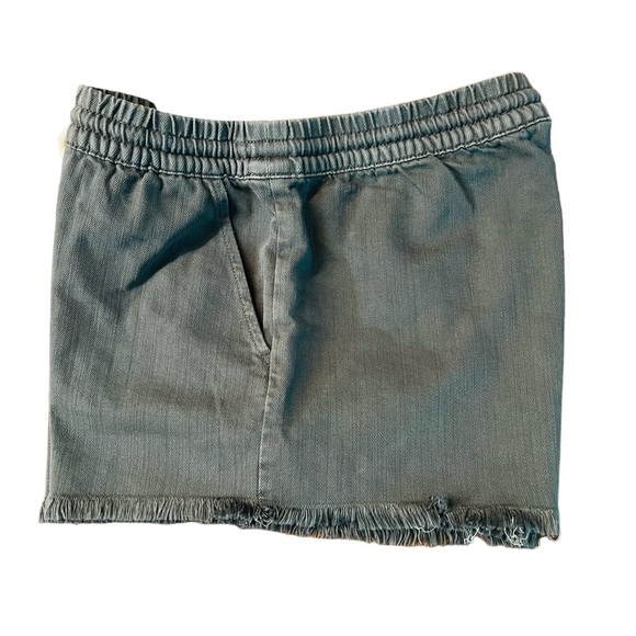 AERIE WOMENS CHALKY GRAY CUTOFF SHORTS SIZE MEDIUM - Picture 9 of 9